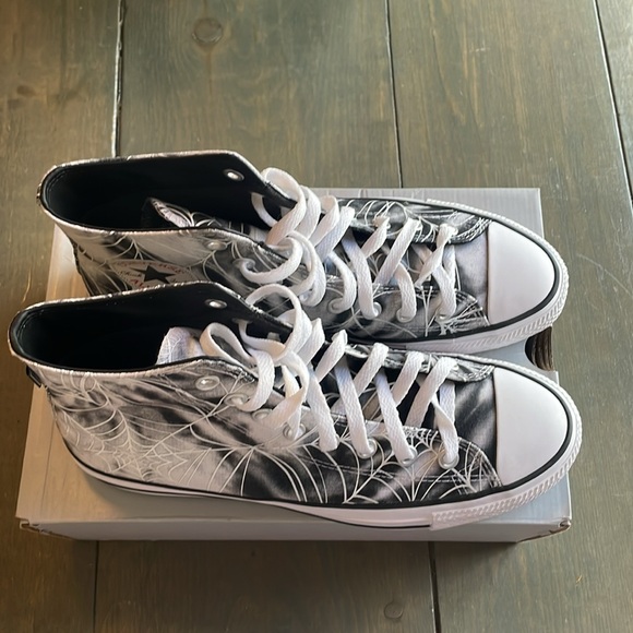 NEW Converse CTAS Pro - Never Worn - Picture 2 of 4